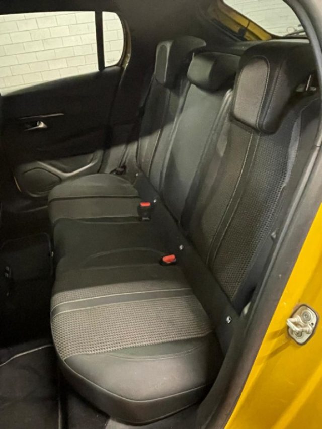 PEUGEOT 208 usata, con Sistema di navigazione