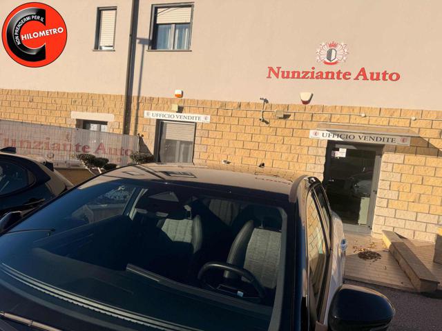 RENAULT Austral usata, con Touch screen