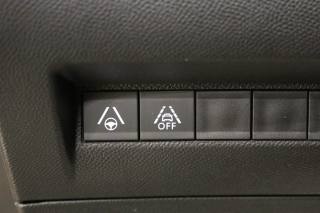 PEUGEOT 2008 usata, con Head-up display