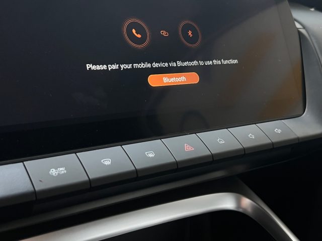 MG ZS usata, con USB