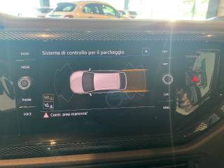 VOLKSWAGEN Taigo usata, con MP3