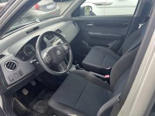 SUZUKI Swift usata, con Autoradio