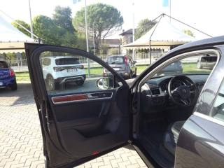 VOLKSWAGEN Touareg usata, con Climatizzatore