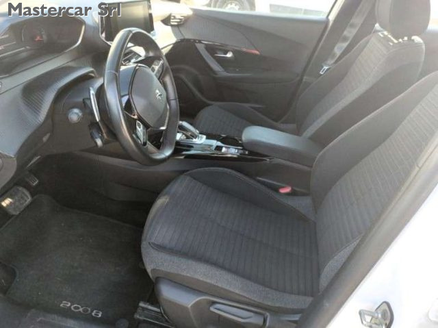PEUGEOT 2008 usata, con Boardcomputer