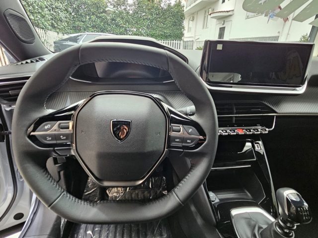 PEUGEOT 2008 usata, con Autoradio digitale