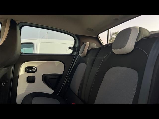 RENAULT Twingo usata, con Park Distance Control