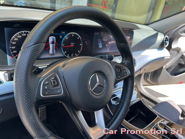 MERCEDES-BENZ E 220 usata, con Boardcomputer
