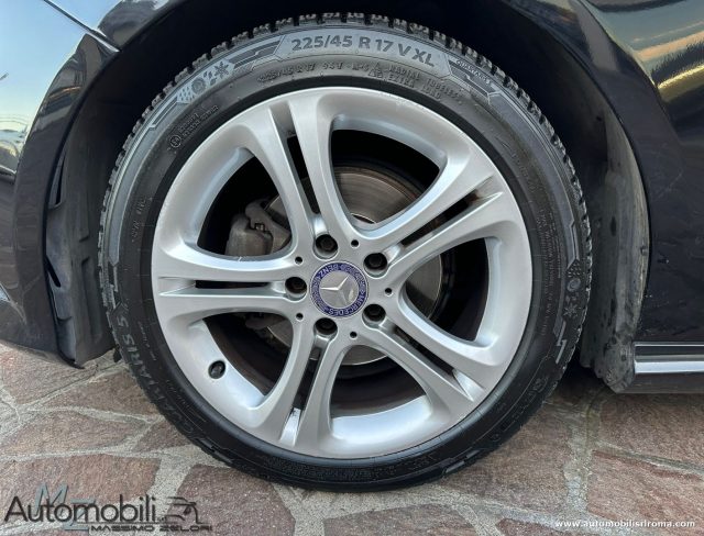 MERCEDES-BENZ A 180 usata, con Volante multifunzione