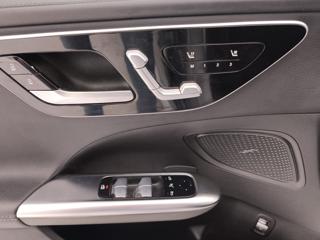 MERCEDES-BENZ C 220 usata, con Sedili sportivi