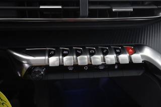 PEUGEOT 3008 usata 9