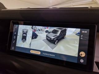 LAND ROVER Defender usata, con Park Distance Control