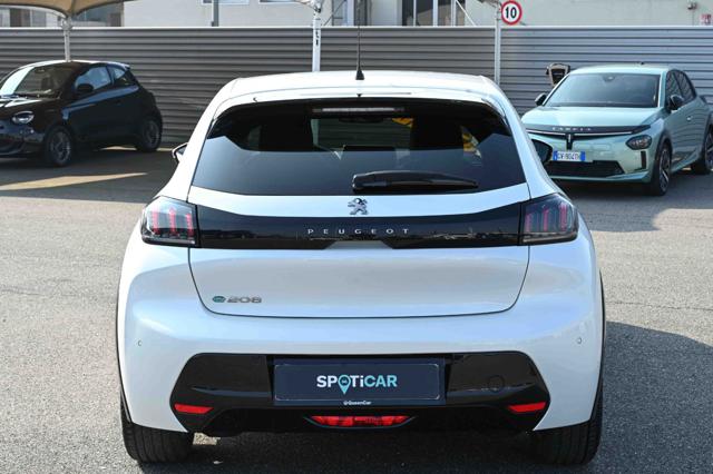 PEUGEOT 208 usata, con Autoradio