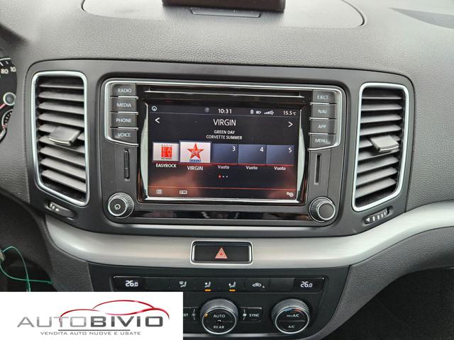 VOLKSWAGEN Sharan usata, con Isofix