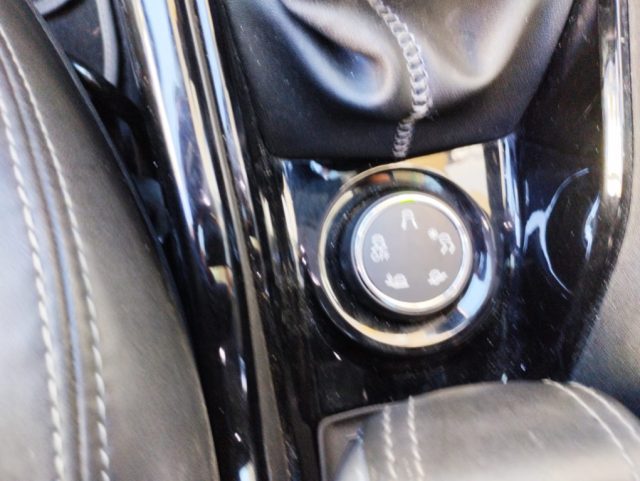 PEUGEOT 2008 usata, con Alzacristalli elettrici