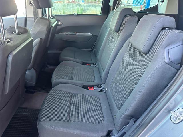 PEUGEOT 5008 usata, con Specchietti laterali elettrici