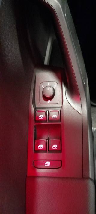 SEAT Arona usata, con Specchietti laterali elettrici