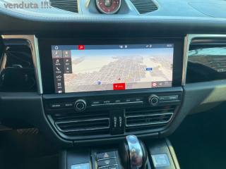 PORSCHE Macan usata, con Bracciolo