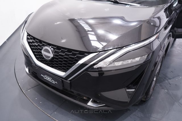 NISSAN Qashqai usata, con Fari LED