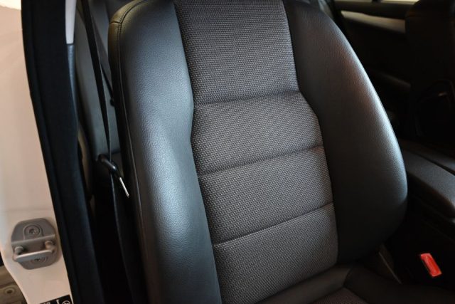 MERCEDES-BENZ C 200 usata 64