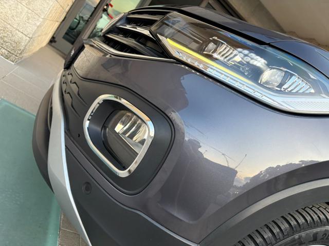 VOLKSWAGEN T-Cross usata, con USB