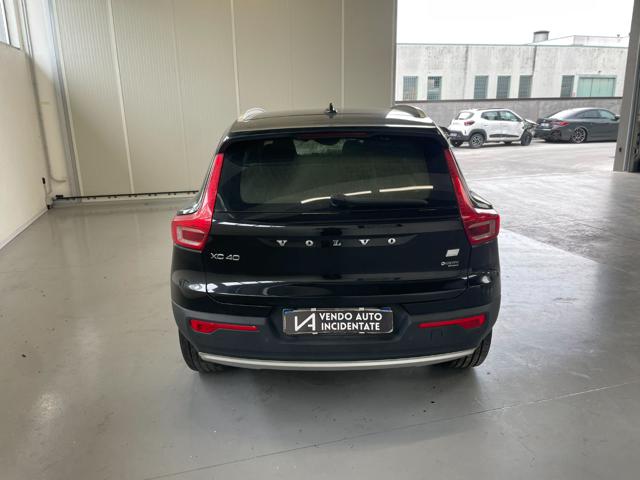 VOLVO XC40 usata, con Autoradio