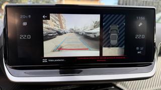 PEUGEOT 2008 usata, con Controllo automatico clima
