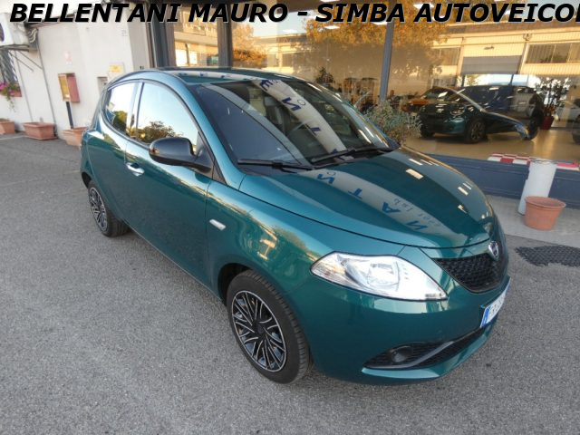 LANCIA Ypsilon usata, con ESP
