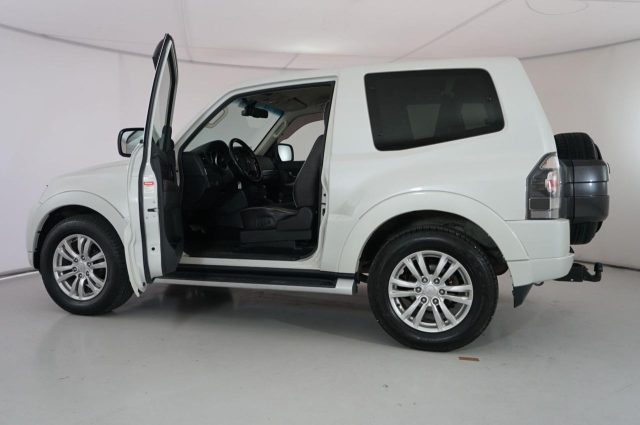 MITSUBISHI Pajero usata, con Bracciolo