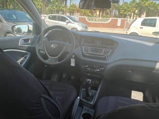 HYUNDAI i20 usata, con Cronologia tagliandi