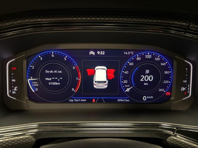 VOLKSWAGEN T-Cross usata, con USB