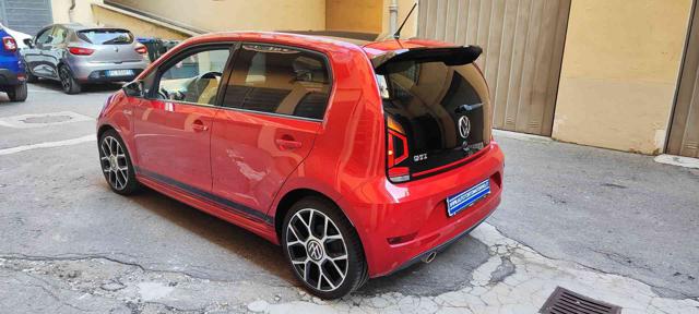 VOLKSWAGEN up! usata, con Autoradio