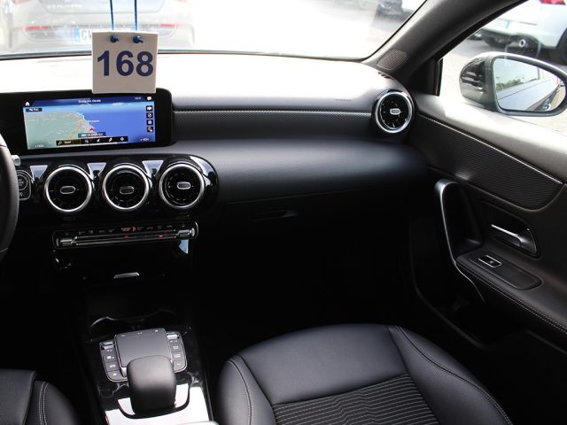 MERCEDES-BENZ A 180 usata, con Sistema di navigazione