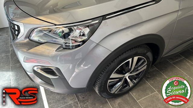 PEUGEOT 3008 usata, con Volante in pelle
