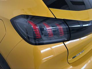 PEUGEOT 208 usata, con Specchietti laterali elettrici