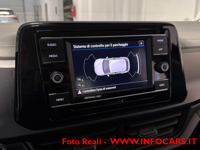 VOLKSWAGEN T-Roc usata, con USB