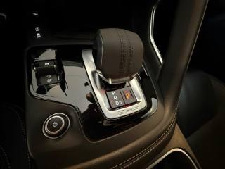 JAGUAR E-Pace usata, con Bluetooth