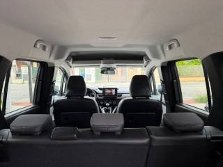 RENAULT Kangoo usata 16