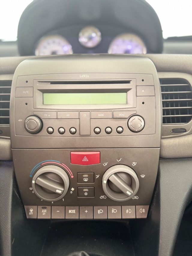 LANCIA Ypsilon usata 16