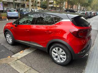RENAULT Captur usata, con Autoradio