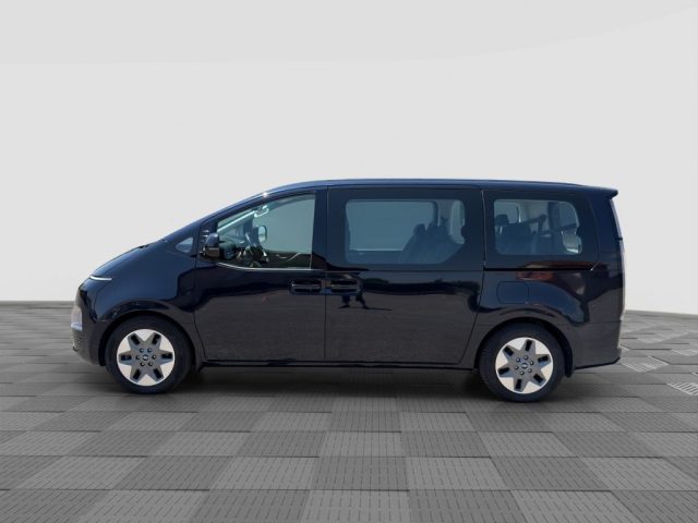 HYUNDAI Staria usata 1
