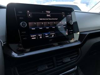 VOLKSWAGEN T-Cross usata, con Vivavoce