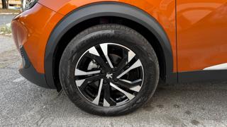 PEUGEOT 2008 usata, con Autoradio