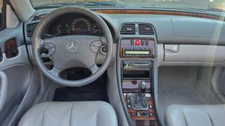 MERCEDES-BENZ CLK 200 usata, con Autoradio digitale