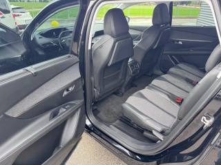 PEUGEOT 5008 usata, con Autoradio digitale