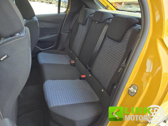 PEUGEOT 208 usata, con Autoradio