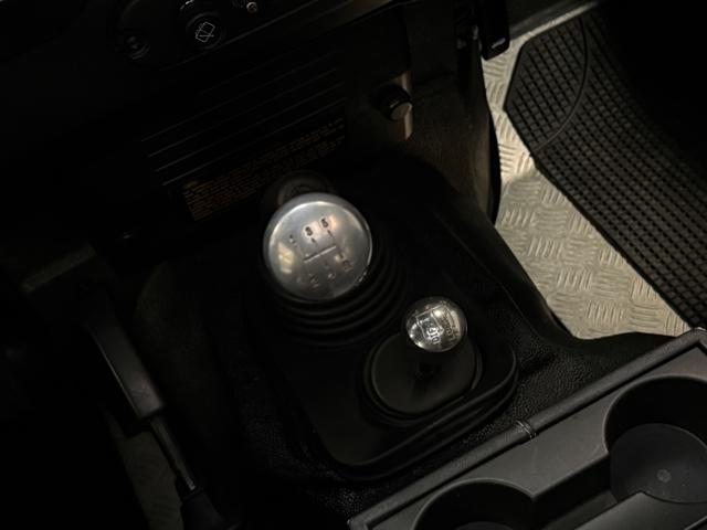 LAND ROVER Defender usata 18
