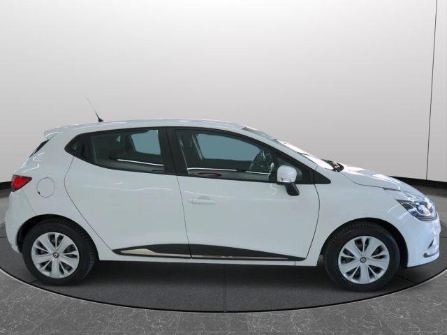 RENAULT Clio usata, con Sedile posteriore sdoppiato