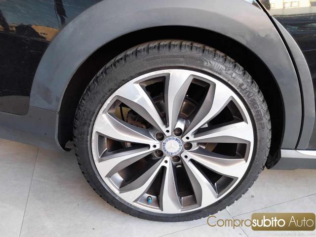 MERCEDES-BENZ E 220 usata 35