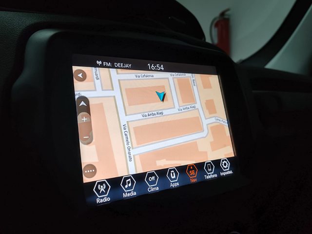 JEEP Renegade usata, con Touch screen
