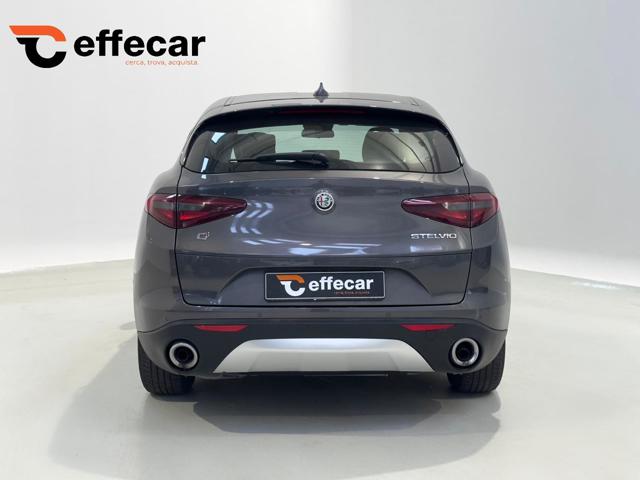 ALFA ROMEO Stelvio usata, con Alzacristalli elettrici